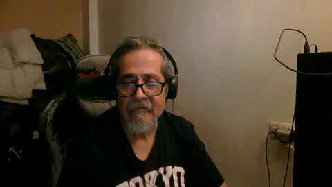 neron401 online show from April 13, 4:07 am