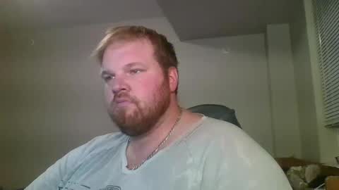 Snapshot of nessie_005 chatting on December 2, 1:25 am Nessie 005 online show from December 2, 1:25 am