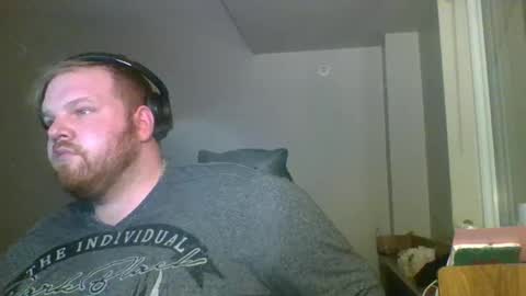 Snapshot of nessie_005 chatting on February 6, 3:48 am Nessie 005 online show from February 6, 3:48 am