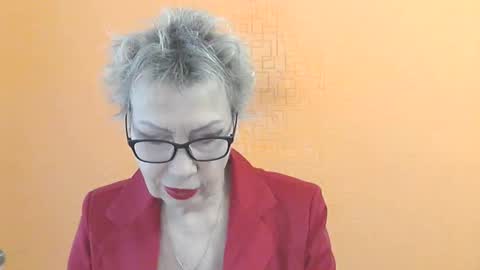 NessyJenixs online show from January 8, 9:33 am