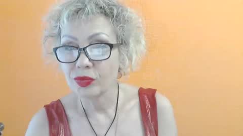 NessyJenixs online show from June 11, 1:42 pm