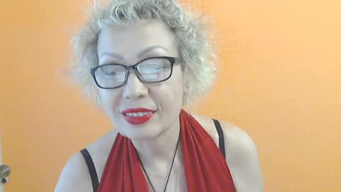 NessyJenixs online show from June 19, 1:37 pm
