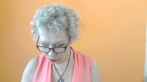 NessyJenixs online show from June 28, 7:25 am