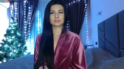 Nessy online show from December 19, 7:40 pm