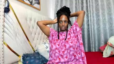 Snapshot of netfux_and_chill chatting on January 18, 12:53 pm netfux_and_chill online show from January 18, 12:53 pm