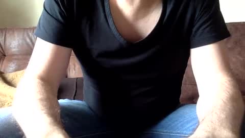 Snapshot of neu242gierig chatting on January 17, 11:49 am Neu242Gierig online show from January 17, 11:49 am