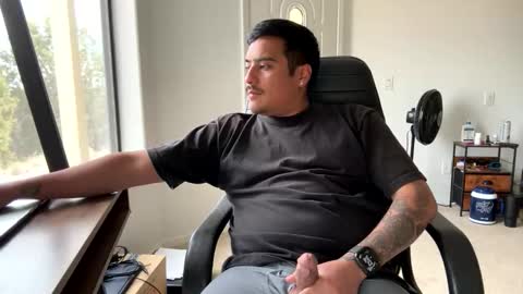 Snapshot of never___satisfied chatting on March 2, 7:54 pm never___satisfied online show from March 2, 7:54 pm