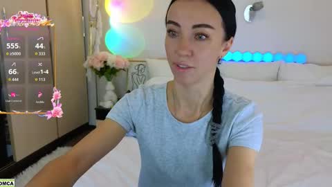 Snapshot of nevergiveup_1 chatting on February 25, 11:09 am never give up online show from February 25, 11:09 am