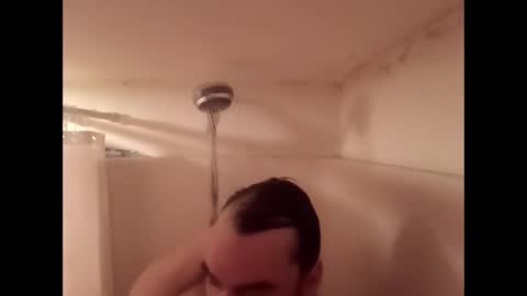 Snapshot of neverseentthatb4 chatting on February 5, 12:15 am Matt online show from February 5, 12:15 am