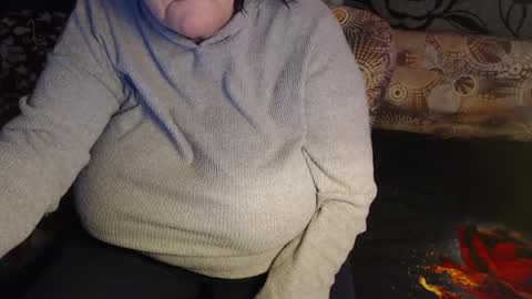 Lilly  online show from March 30, 4:02 am