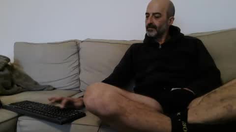 simi online show from December 8, 2:19 pm