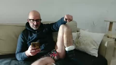 simi online show from November 14, 7:23 pm