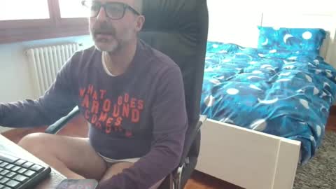 simi online show from March 16, 1:15 pm