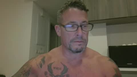 Snapshot of newbdes chatting on February 6, 3:52 pm Newbdes online show from February 6, 3:52 pm