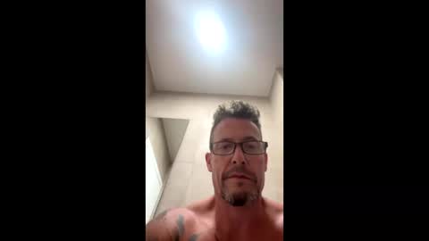 Snapshot of newbdes chatting on February 9, 3:56 pm Newbdes online show from February 9, 3:56 pm