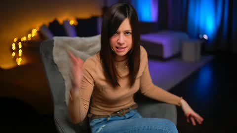 newchloe18 online show from January 17, 8:12 pm