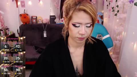 Snapshot of newjadedelux chatting on December 8, 11:51 pm New Account Jade Delux online show from December 8, 11:51 pm
