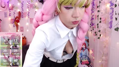 Snapshot of newjadedelux chatting on December 10, 5:11 pm New Account Jade Delux online show from December 10, 5:11 pm