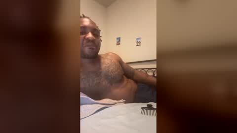 Snapshot of newsong2301 chatting on February 22, 3:29 am newsong2301 online show from February 22, 3:29 am