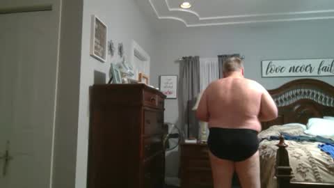 Snapshot of newtothis1015 chatting on March 4, 1:11 am Daring online show from March 4, 1:11 am