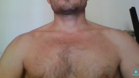 Snapshot of newtyguy90 chatting on December 24, 10:33 am newtyguy90 online show from December 24, 10:33 am