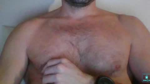 Snapshot of newtyguy90 chatting on December 27, 3:48 pm newtyguy90 online show from December 27, 3:48 pm