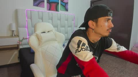 Snapshot of nextboywell1 chatting on March 30, 3:07 am Yeison online show from March 30, 3:07 am