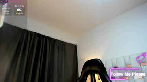 Snapshot of nextboywell1 chatting on April 3, 3:15 am Yeison online show from April 3, 3:15 am