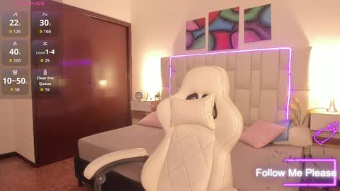 Snapshot of nextboywell1 chatting on April 11, 3:11 am Yeison online show from April 11, 3:11 am