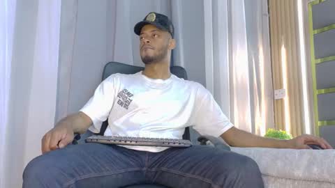 neytanmalcon online show from February 1, 6:50 pm