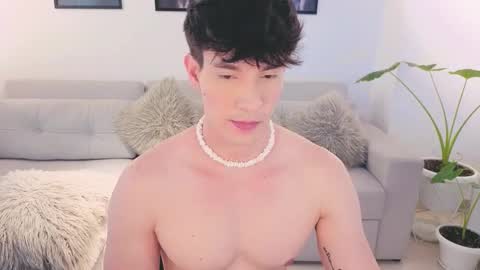 Snapshot of neythan__blaze chatting on October 3, 5:54 pm online show from October 3, 5:54 pm