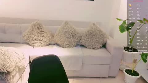 Snapshot of neythan__blaze chatting on October 5, 9:24 pm online show from October 5, 9:24 pm