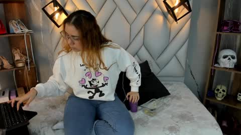 Milena online show from January 25, 1:41 pm