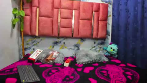 nezukoks online show from July 29, 3:37 am