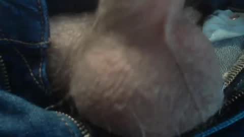 Snapshot of ni983 chatting on December 11, 9:09 am ni983 online show from December 11, 9:09 am