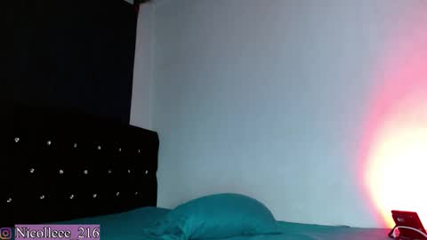 Nicolle online show from March 25, 6:58 pm