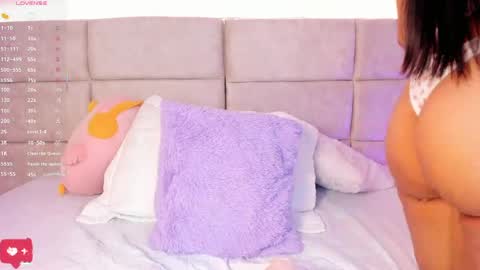 Nia online show from April 18, 12:53 pm