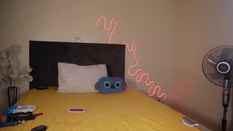 Snapshot of nia_bell chatting on December 20, 11:10 am kikiNiaAria online show from December 20, 11:10 am