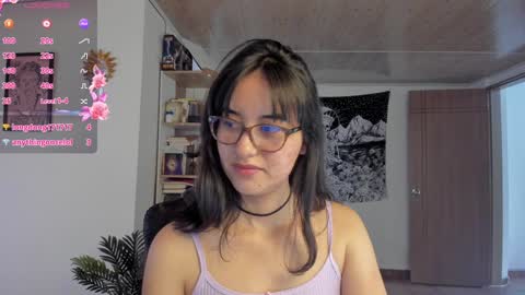 Snapshot of nia_blaze chatting on December 4, 9:02 pm Nia online show from December 4, 9:02 pm