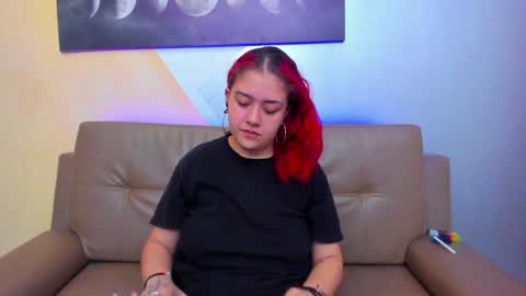 Estefani  online show from January 6, 2:58 pm