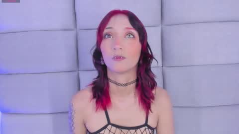 Snapshot of niaafox chatting on February 10, 12:31 pm Nia online show from February 10, 12:31 pm