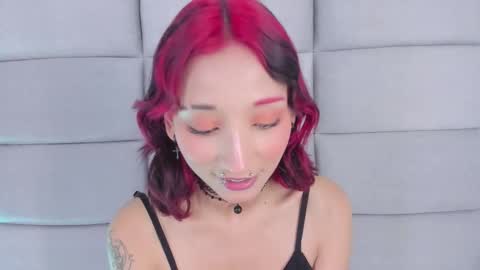 Snapshot of niaafox chatting on February 26, 12:37 pm Nia online show from February 26, 12:37 pm