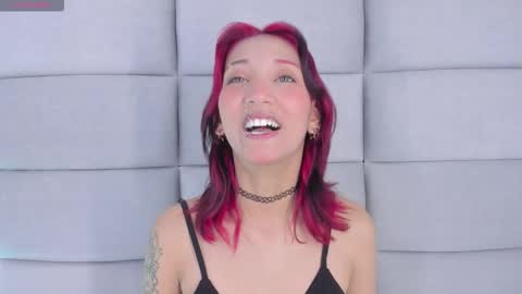 Snapshot of niaafox chatting on March 7, 12:24 pm Nia online show from March 7, 12:24 pm