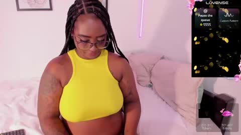 Nia online show from December 30, 3:46 pm