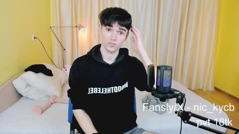 Nick PVT is open FanslyTwitter - Nic kycb online show from December 12, 8:32 pm