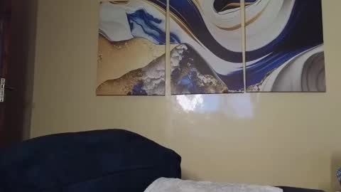 Lilly online show from February 18, 8:49 am