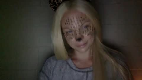 Amber online show from October 1, 1:55 am