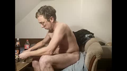 nicefuck0077 online show from December 9, 11:34 pm