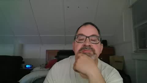 niceguy7208 online show from May 5, 2:52 am