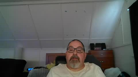 niceguy7208 online show from July 26, 4:47 pm